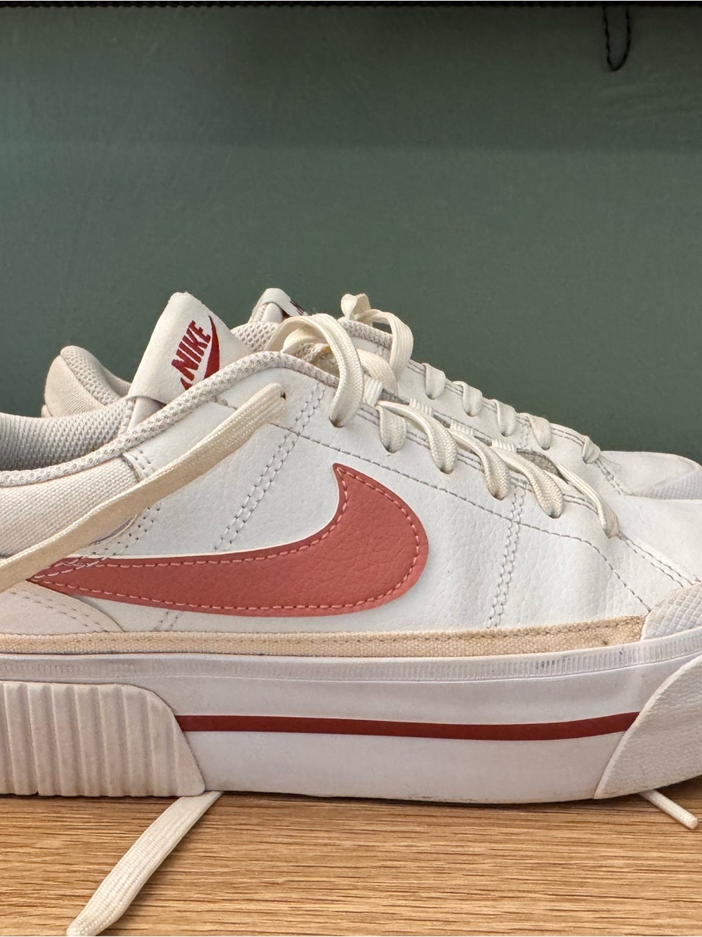 Nike Court Legacy Lift Shoes Womens Size 7 White Pink Sneakers